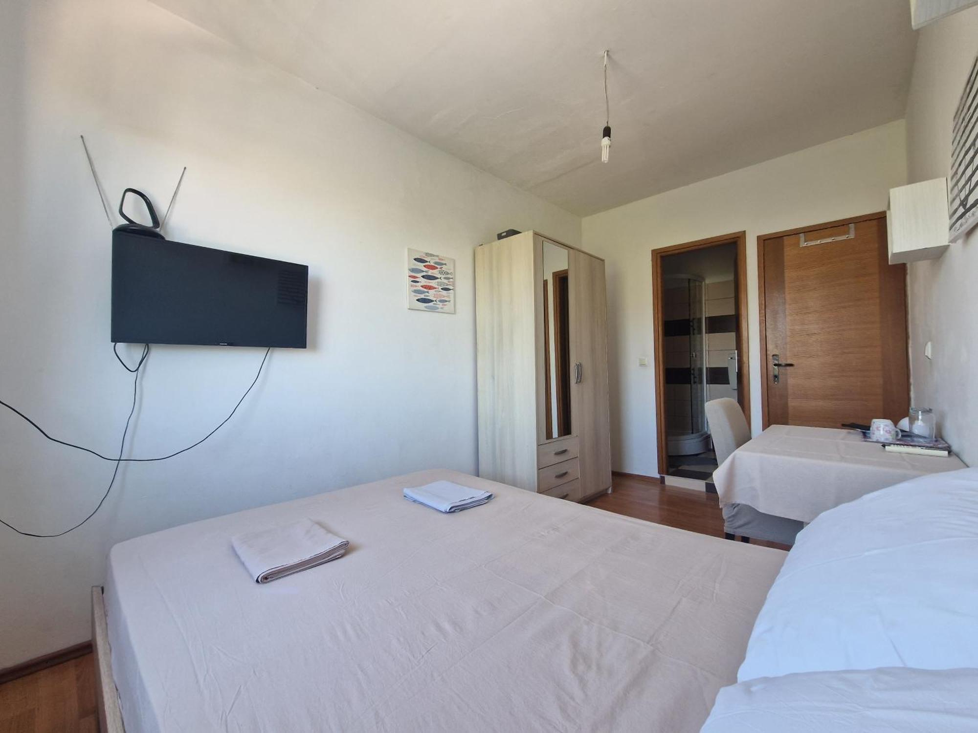 Ensuite Stay Rooms Split Exterior photo